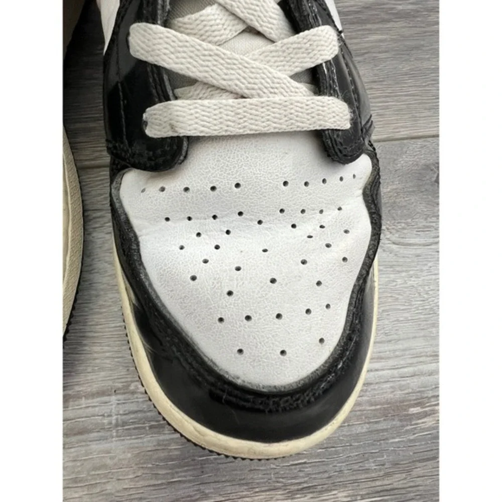 Nike Air Jordan 1 Mid Black White Metallic Gold‎ Patent Leather Sneakers 6.5